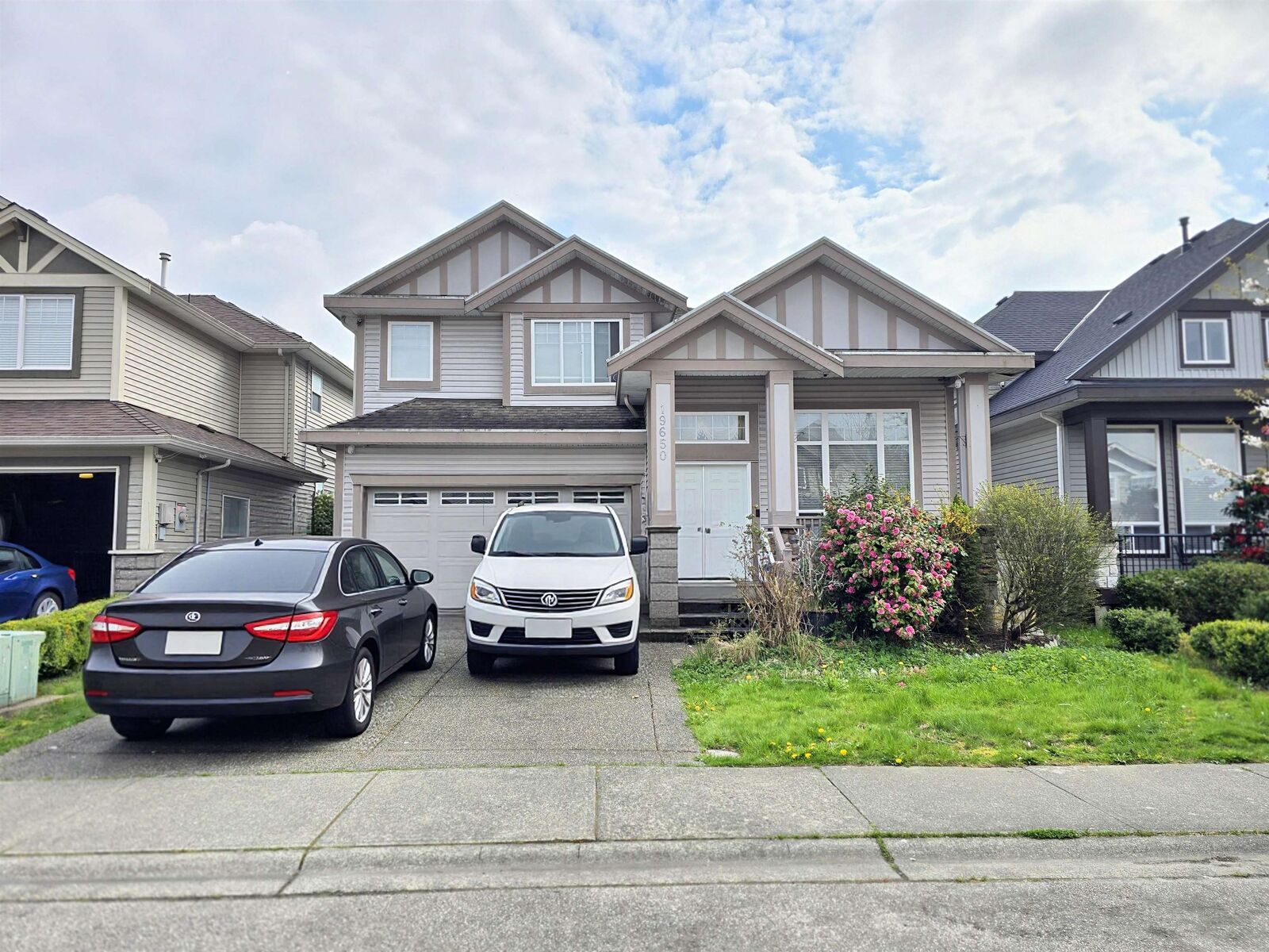 Property Photo: 19650 73A Avenue BC V2Y 3C4