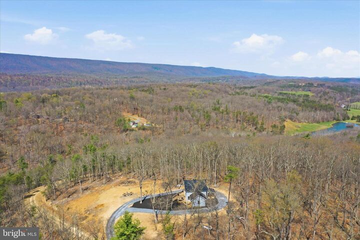 Property Photo: 432 Lost Point Lane WV 25411