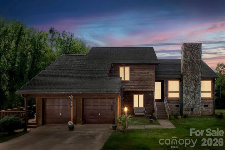Property Photo:  831 College Avenue  NC 28152 