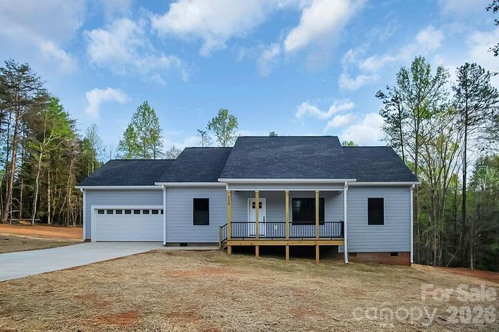 Property Photo:  129 Rosecommon Lane  NC 28139 