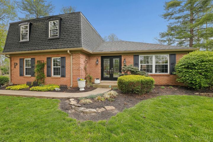 Property Photo: 573 Pepper Ridge Road OH 45244