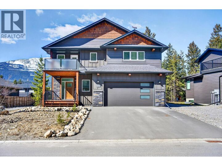 Property Photo: 1542 Cedar Street BC V0A 1H6