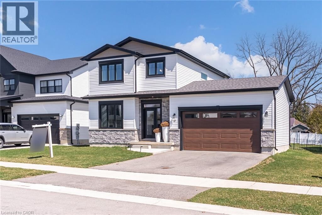 Property Photo:  17 Helen Court  ON N0L 1B0 