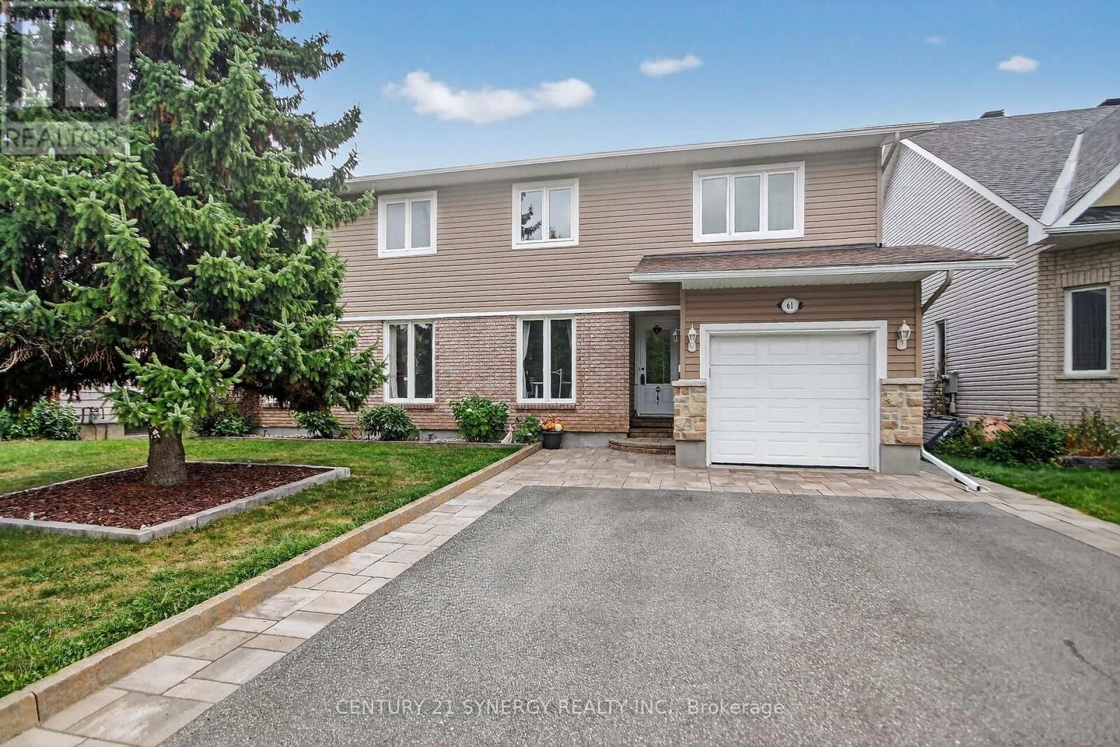 Property Photo: 61 Fieldgate Drive ON K2J 1V3