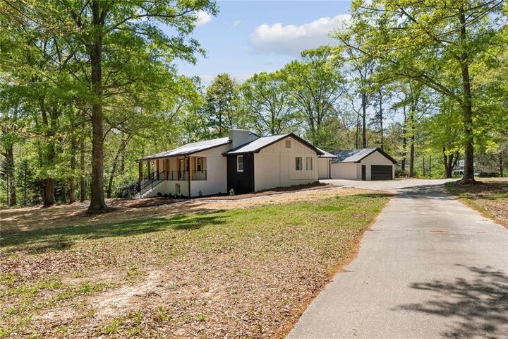 Property Photo:  350 Pine Shadows  GA 30157 