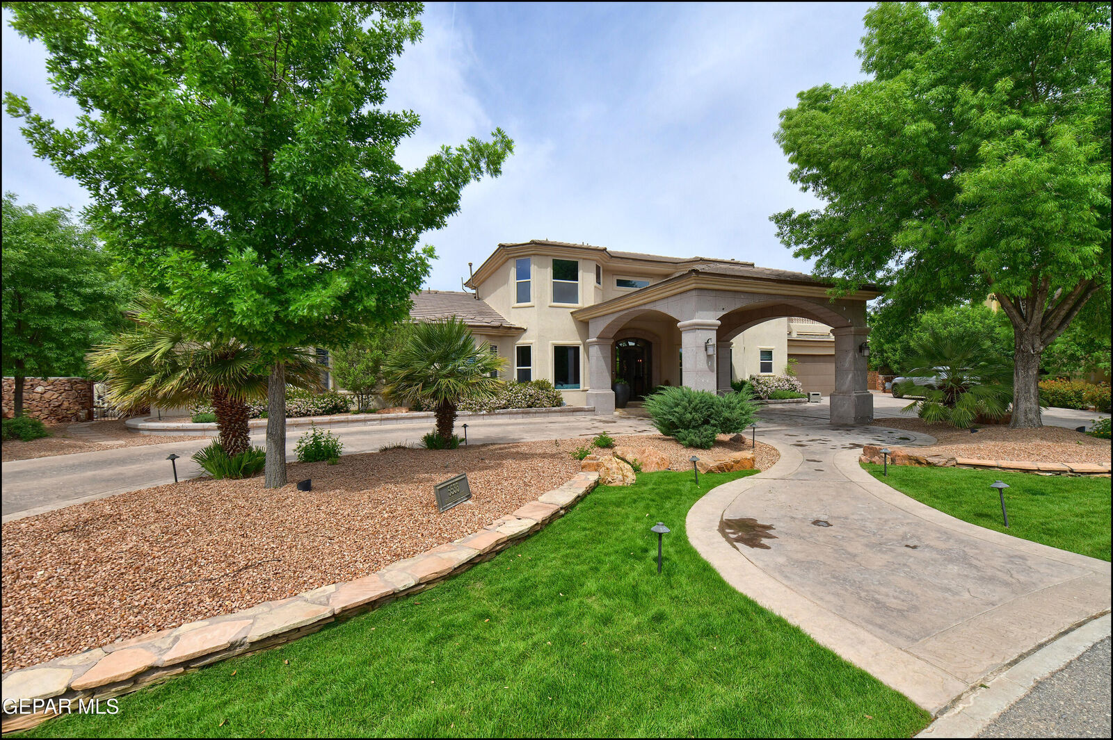 Property Photo: 5533 Woodfield Drive TX 79932