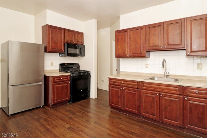 Property Photo:  256 S Clinton St  NJ 07018 