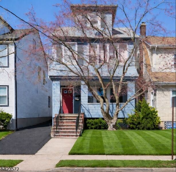 Property Photo:  569 Chestnut St  NJ 07050 