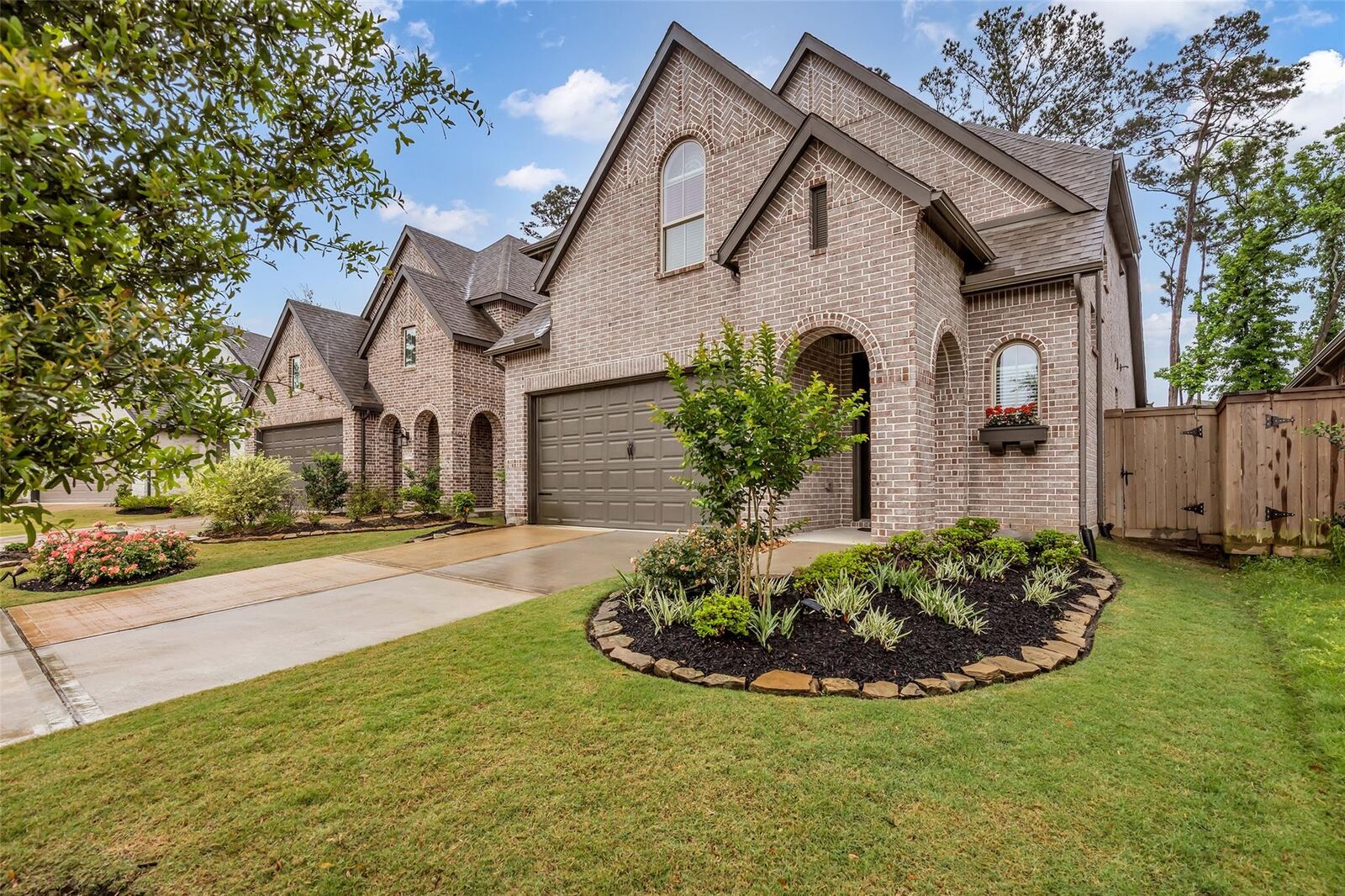 Property Photo: 7392 Mount Greylock Loop TX 77365