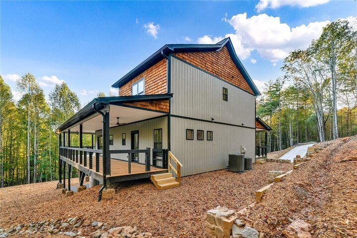 Property Photo:  250 Noahs Ridge  NC 28626 
