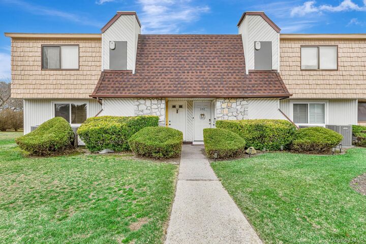 Property Photo: 129 Pointe Circle N NY 11727