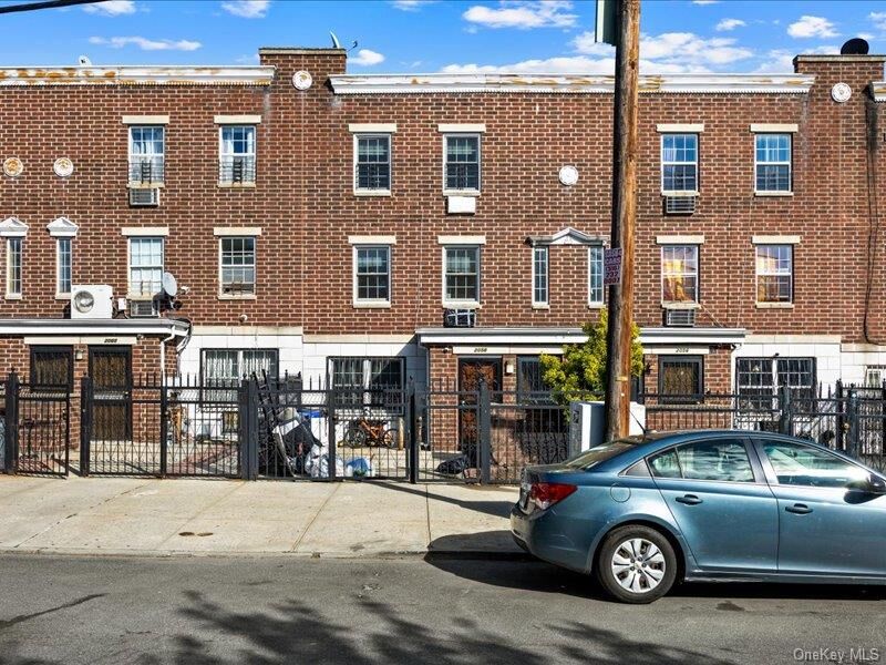 Property Photo:  2058 Washington Avenue  NY 10457 