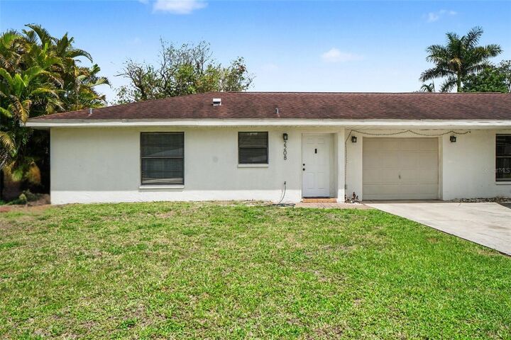 Property Photo: 2208/2210 Iris Way FL 33905