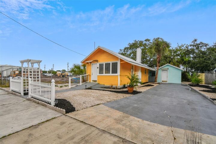 Property Photo:  1415 10th Avenue W  FL 34205 