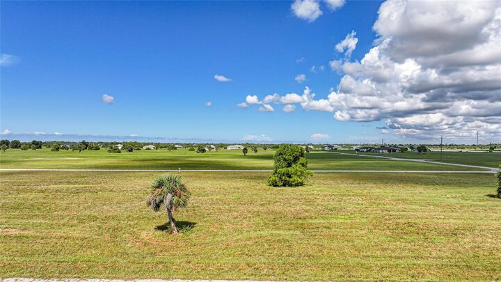 Property Photo:  37 Willow Road  FL 33946 