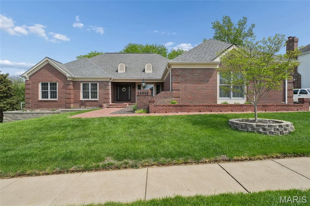 Property Photo:  14511 Wellington Estates Manor  MO 63017 