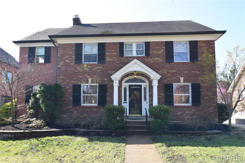 Property Photo: 7424 Buckingham Drive MO 63105