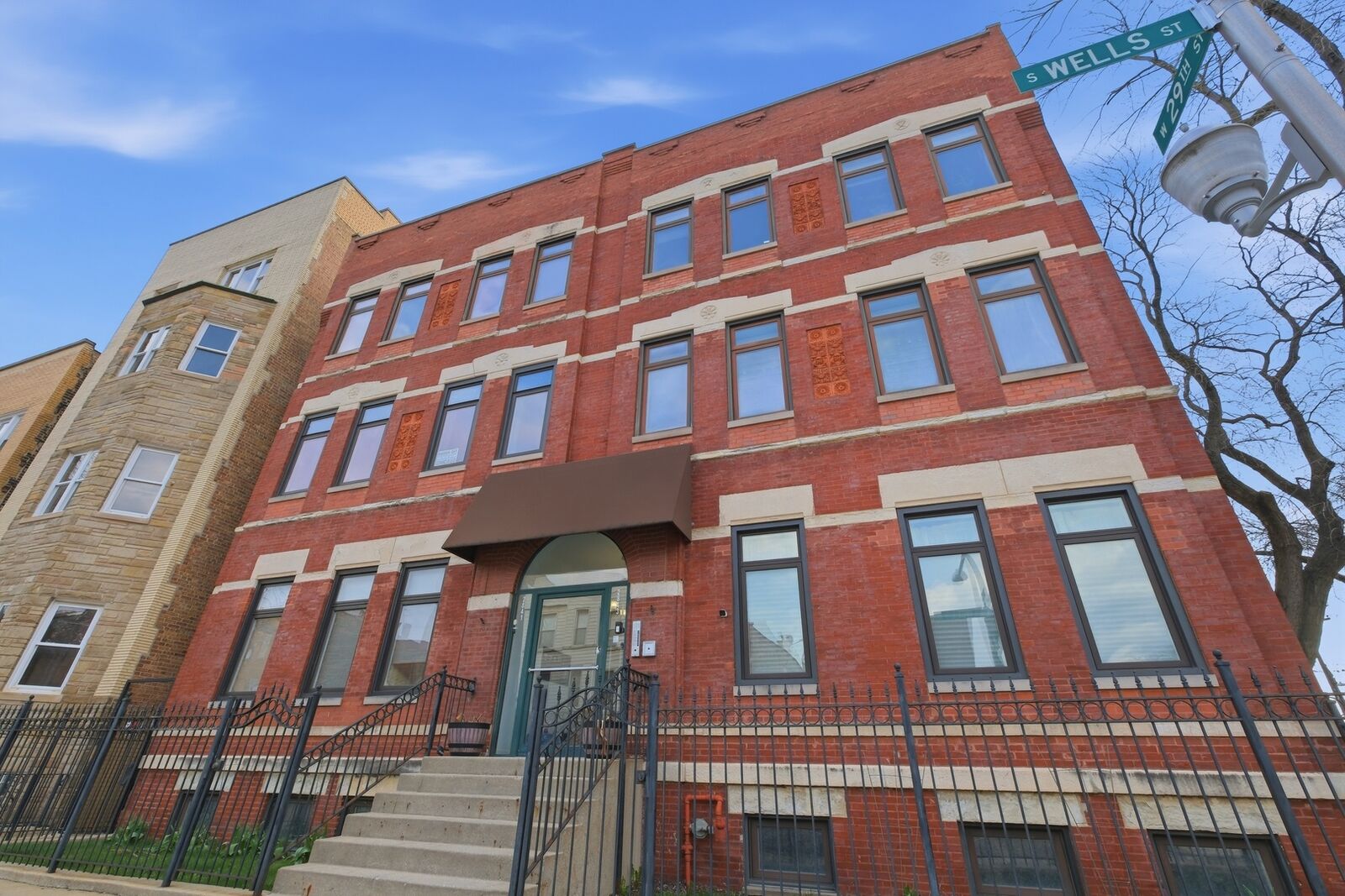 Property Photo:  2843 S Wells Street 2E  IL 60616 