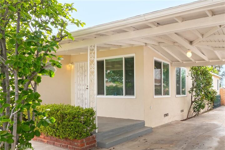 Property Photo:  7579 Emerald Street  CA 92504 