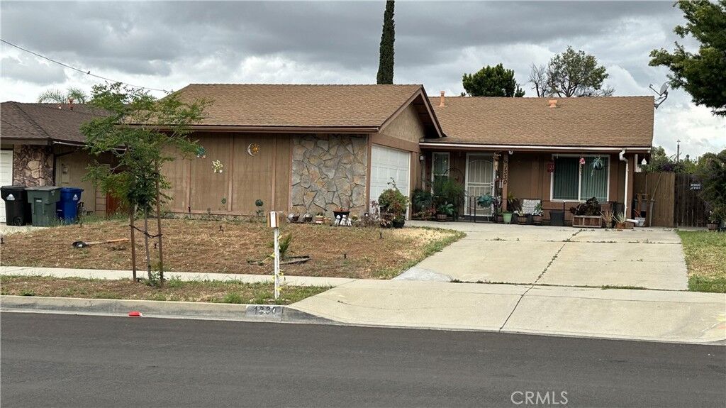 Property Photo: 1330 S Fern CA 91762