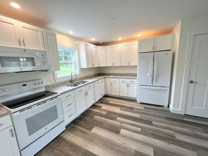 Property Photo: 34 Tinker Meadow Way 34 ME 04605