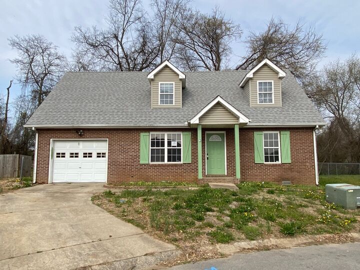 Property Photo: 222 Bentley Ct TN 37042