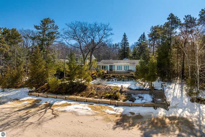 Property Photo:  6250 Winters Trail  MI 49648 