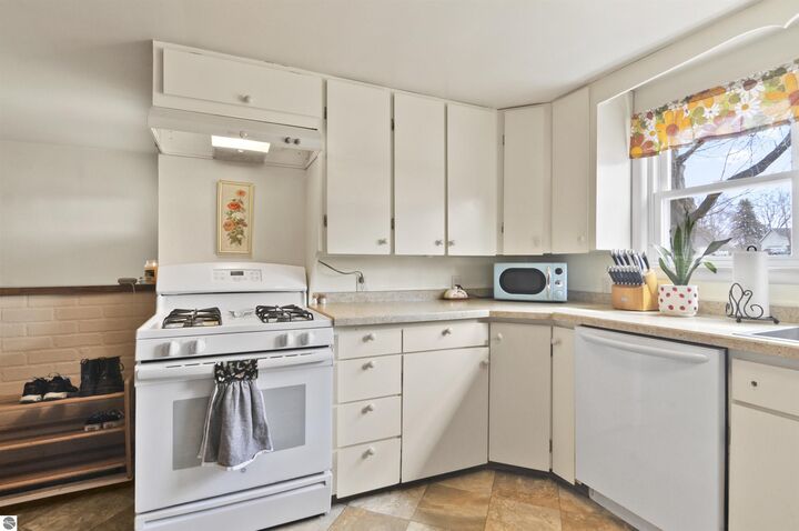 Property Photo:  386 Marble Street  MI 49601 