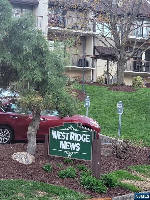 Property Photo:  404 West Ridge Mews 4D  NJ 07075 