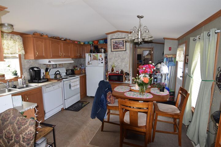 Property Photo: 14 Popple Way NH 03773