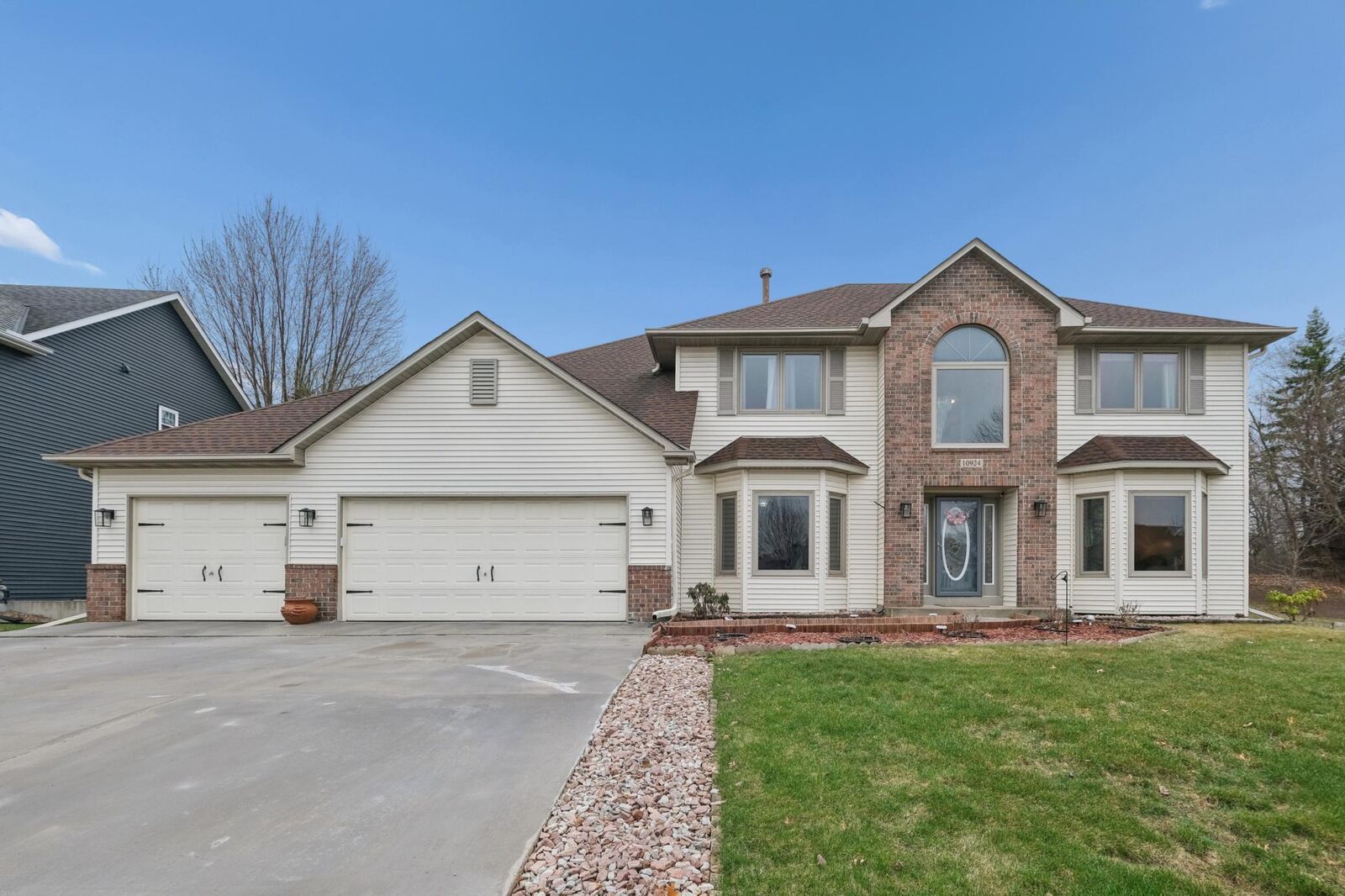 Property Photo: 10924 Andover Court MN 55077