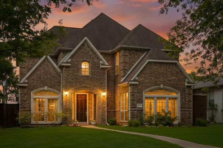 Property Photo:  5930 Belmont Avenue  TX 75206 