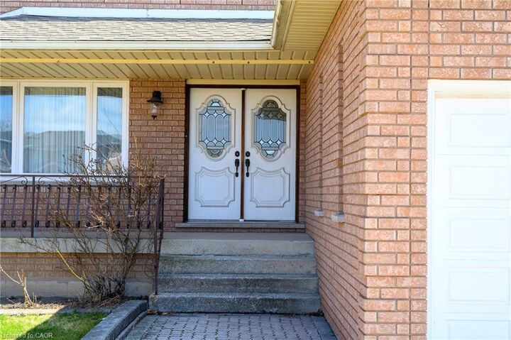 Property Photo: 27 Trieste Place ON L9B 2C3