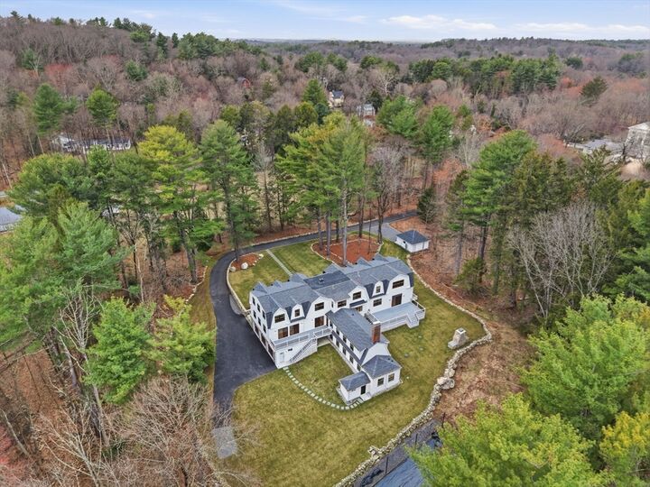 Property Photo:  22 Lincoln Rd  MA 01773 