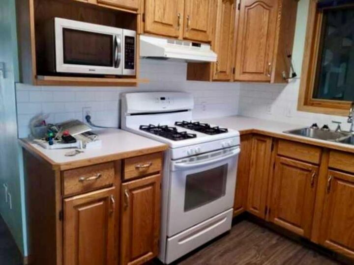 Property Photo: 702 10 Avenue AB T9W 1B8