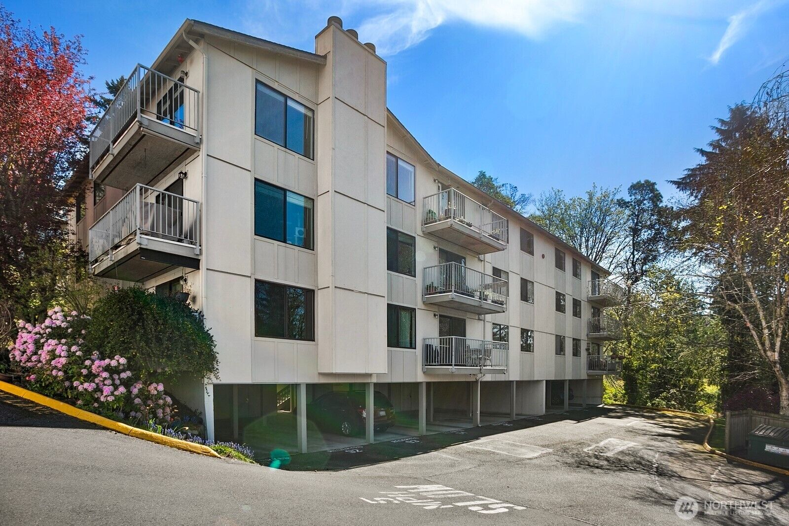 Property Photo:  1227 SW 132nd Lane 731  WA 98146 