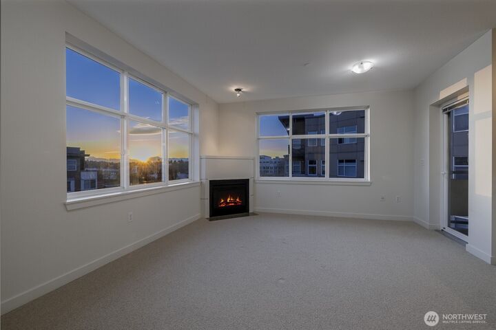 Property Photo:  5440  Leary Avenue NW 625  WA 98107 