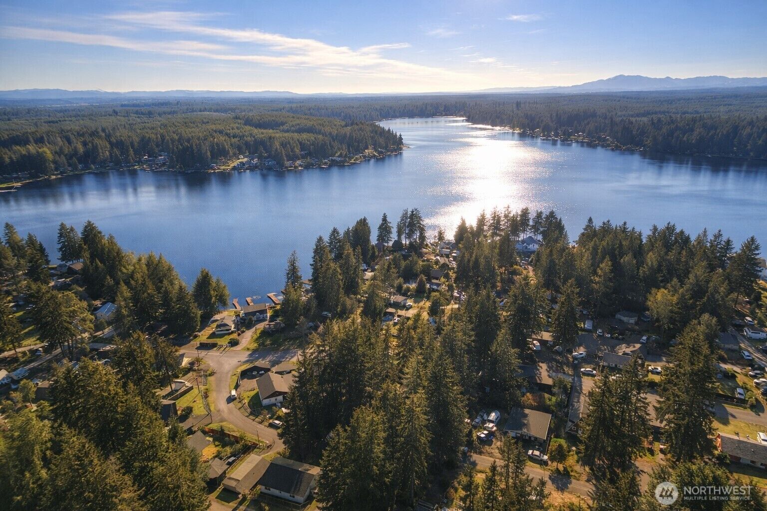Property Photo:  90 E Lakeview Drive  WA 98584 