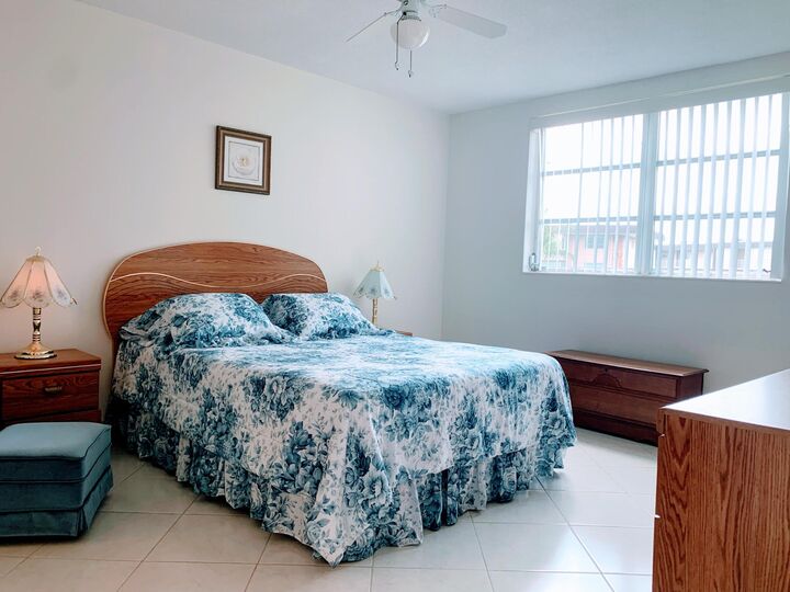 Property Photo: 2800 NW 47th Terrace 304 FL 33313