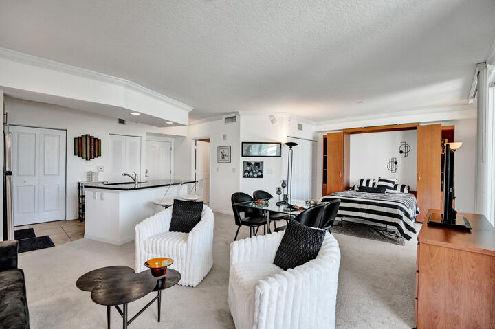 Property Photo:  600 S Dixie Highway 352  FL 33401 