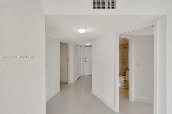 Property Photo: 2333 Brickell Ave 305 FL 33129