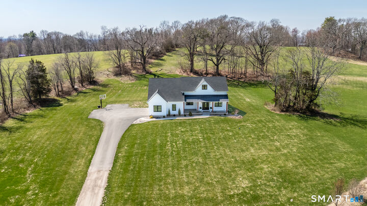 Property Photo:  201 Mountain Street  CT 06029 