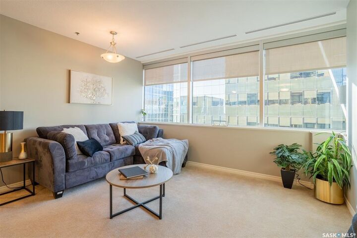 Property Photo: 1914 Hamilton Street 1002 SK S4P 3N6
