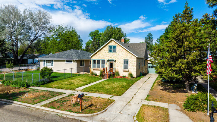 Property Photo:  518 N Adams Avenue  WY 82834 