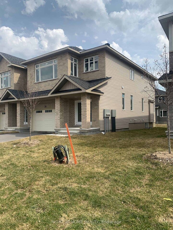 Property Photo: 28 Wylie Way ON K7C 0C4