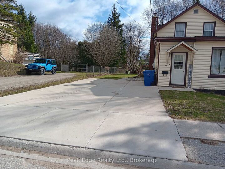 Property Photo: 343 10th Avenue ON N4N 2N4