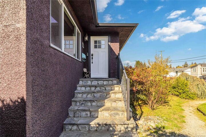 Property Photo:  3738 Tillicum Rd  BC V8Z 4H8 