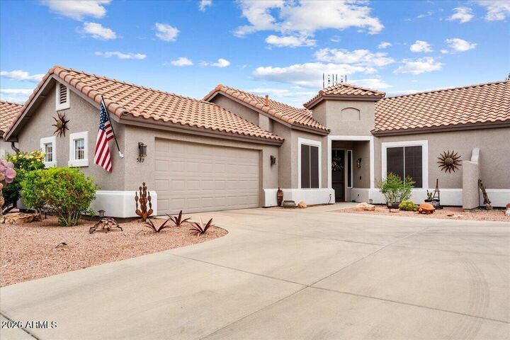 Property Photo:  587 S Valle Escondido --  AZ 86325 