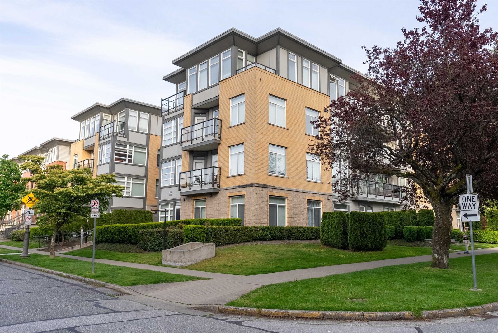 Property Photo:  5692 Kings Road 409  BC V6T 1K8 