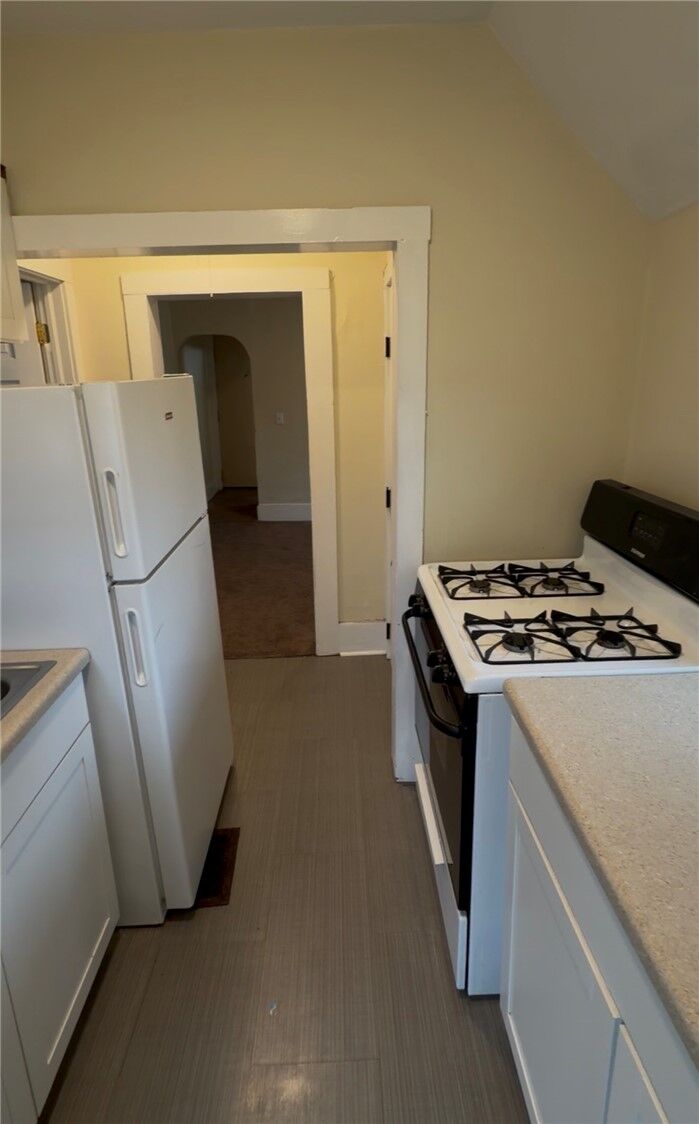 Property Photo:  1056 Walnut Street 4  NY 14905 